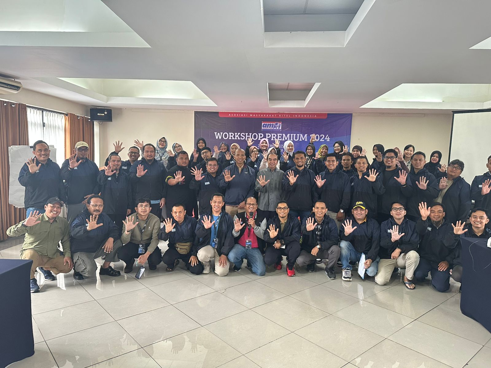 WhatsApp Image 2024-12-18 at 10.48.41 PM (2)